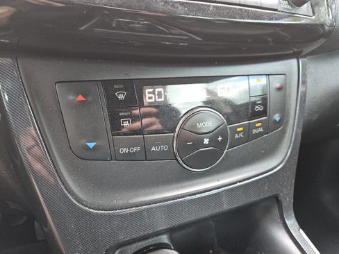 Used 2018 Nissan Sentra SR FWD image 21