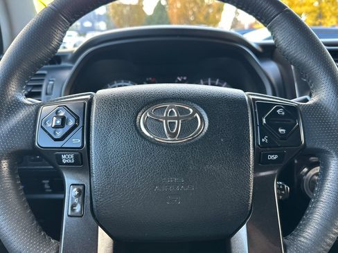 Used 2019 Toyota 4Runner TRD Off-Road image 23
