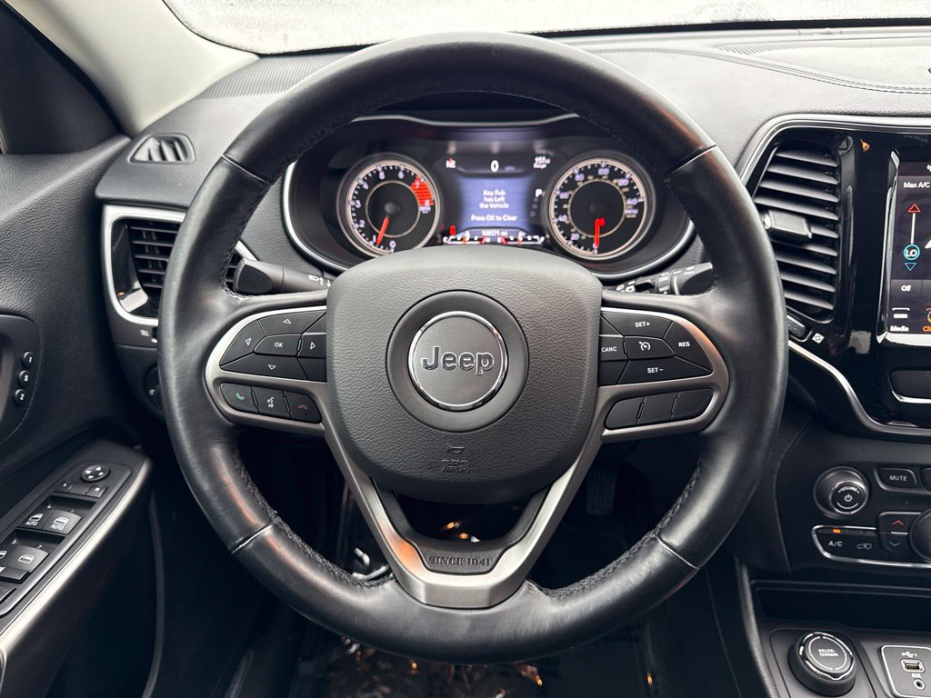 Used 2020 Jeep Cherokee Limited AWD/4WD image 17