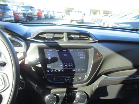 Certified 2023 Chevrolet TrailBlazer LT w/ Convenience Package image 17