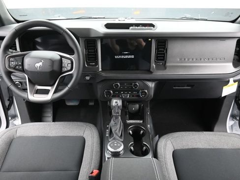 New 2026 Ford Bronco Big Bend AWD/4WD image 14