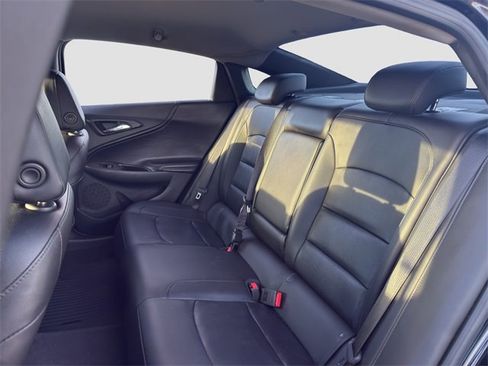 Used 2016 Chevrolet Malibu LT w/ Leather Package image 13
