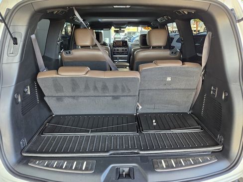 Used 2023 Nissan Armada Platinum w/ Captain's Chairs Package AWD/4WD image 18