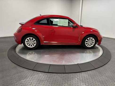 Used 2019 Volkswagen Beetle 2.0T S image 15