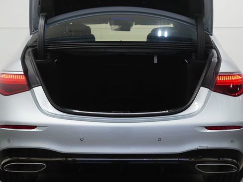 Used 2025 Mercedes-Benz S 580 4MATIC Sedan image 31