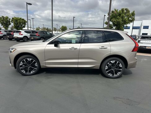 New 2026 Volvo XC60 B5 Plus w/ Climate Package image 4