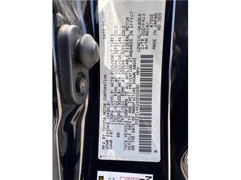 Used 2005 Toyota 4Runner SR5 RWD image 16