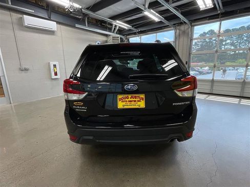 Used 2023 Subaru Forester Premium AWD/4WD image 4