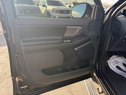 Used 2025 Ford Expedition Platinum w/ Driver's Package image 20