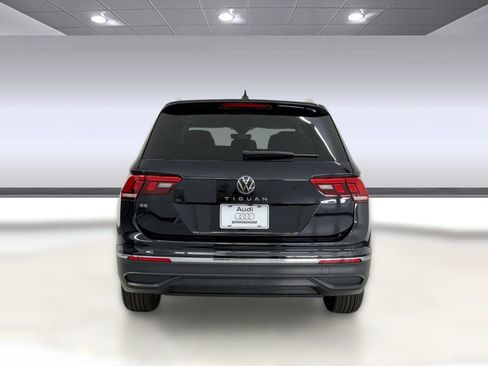Used 2023 Volkswagen Tiguan SE FWD image 10