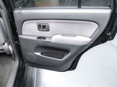 Used 2001 Toyota 4Runner SR5 image 17