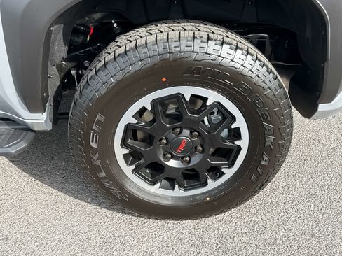 New 2026 Toyota 4Runner TRD Off-Road Premium AWD/4WD image 6