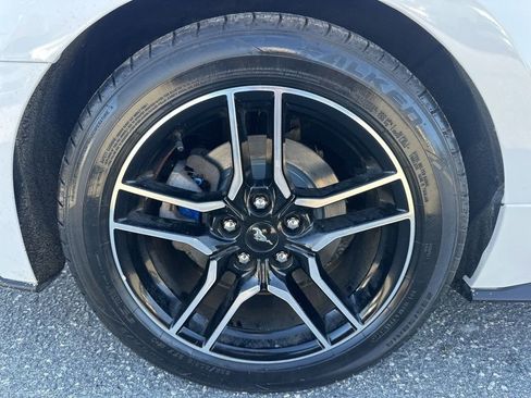 Used 2020 Ford Mustang Premium image 28