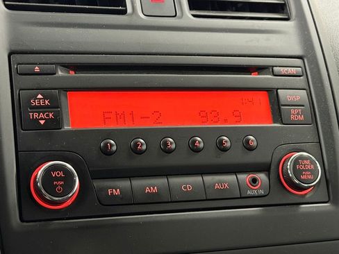 Used 2015 Nissan Versa S Plus image 19