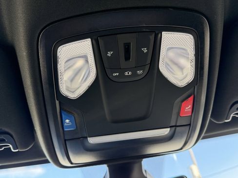 Used 2024 RAM 2500 Big Horn image 27