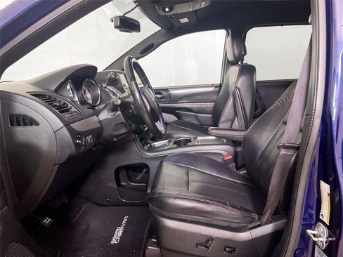 Used 2017 Dodge Grand Caravan GT FWD image 5