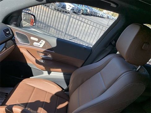 Used 2025 Mercedes-Benz GLE 450 4MATIC image 31