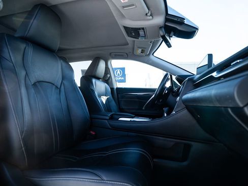 Used 2022 Lexus RX 450h AWD w/ Luxury Package image 17