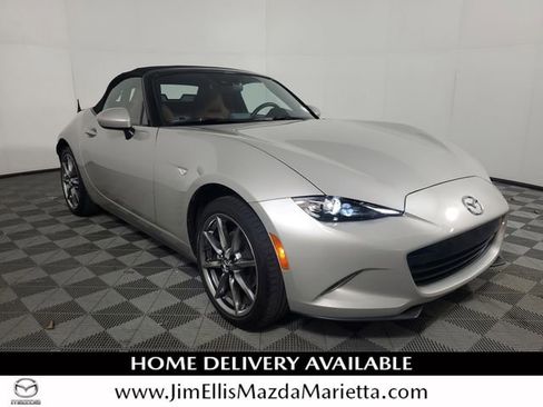 Used 2023 MAZDA MX-5 Miata Grand Touring image 1