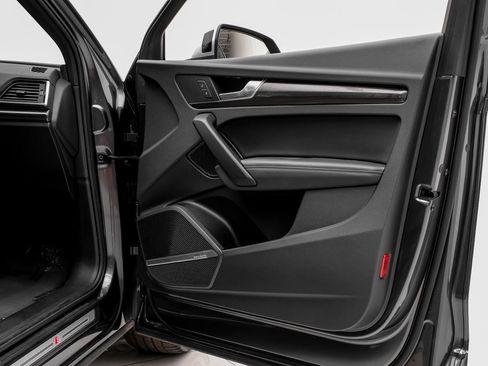Used 2022 Audi SQ5 Prestige image 40