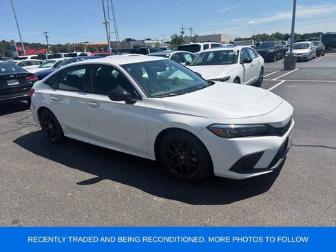 Used 2024 Honda Civic Sport image 1