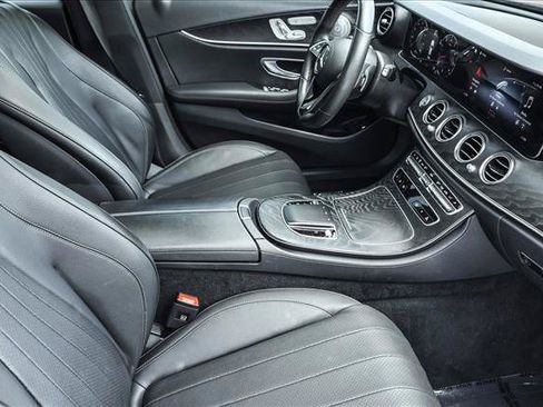 Used 2023 Mercedes-Benz E 350 4MATIC Sedan image 27
