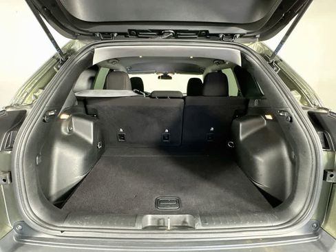 Used 2019 Jeep Cherokee Latitude w/ Popular Appearance Group FWD image 20