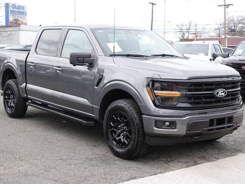 Used 2024 Ford F150 XLT w/ XLT Black Appearance Package AWD/4WD image 5