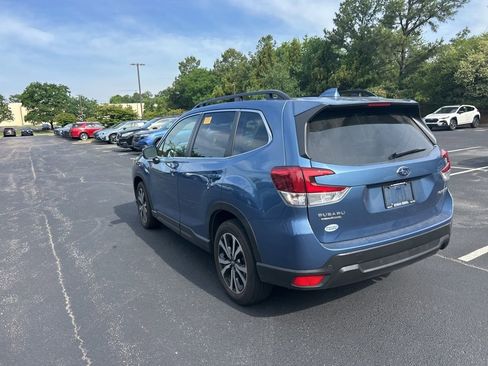 Used 2022 Subaru Forester Limited AWD/4WD image 6