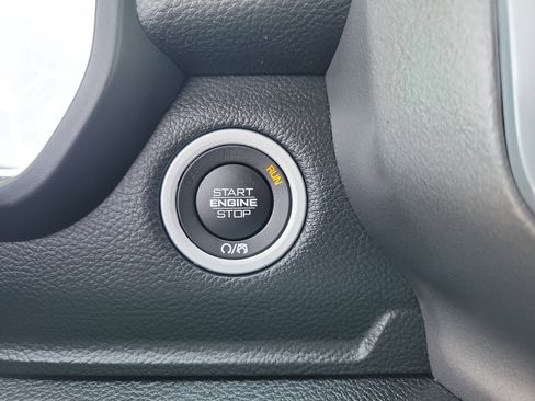 Used 2022 RAM 1500 Big Horn image 32