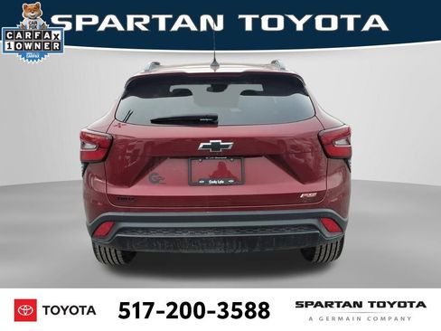 Used 2024 Chevrolet Trax RS w/ Driver Confidence Package image 8