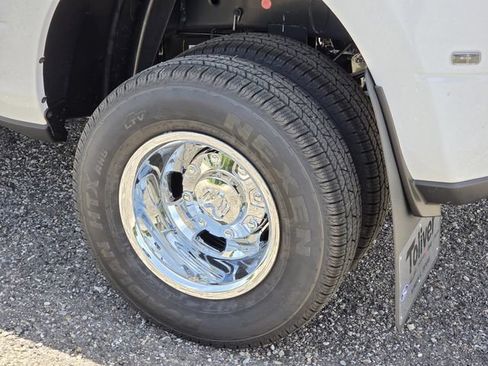 New 2026 RAM 3500 Tradesman AWD/4WD image 10