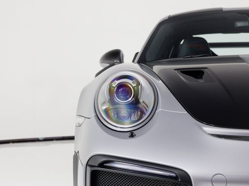 Used 2018 Porsche 911 GT2 RS RWD image 60