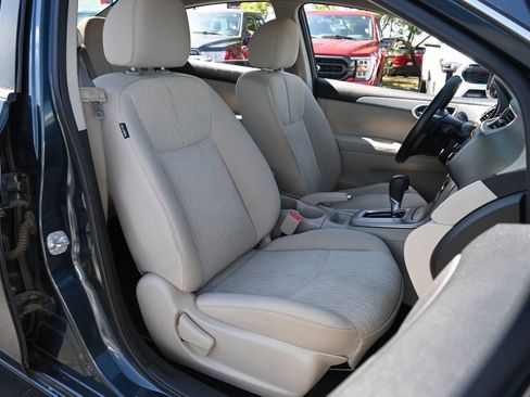 Used 2015 Nissan Sentra SV FWD image 25