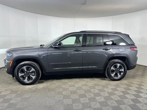 Used 2023 Jeep Grand Cherokee 4WD 4xe image 6