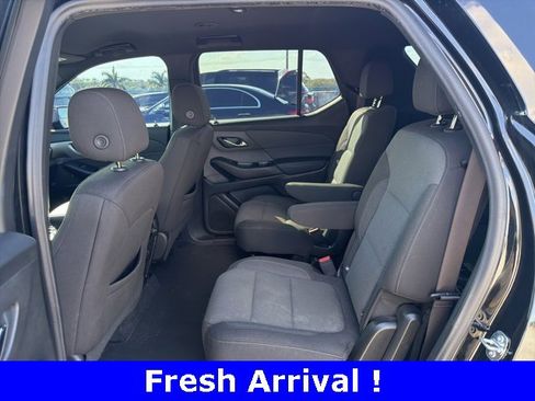 Used 2023 Chevrolet Traverse LT image 11
