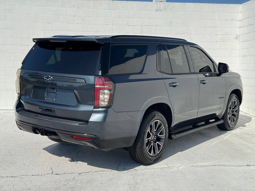 Used 2021 Chevrolet Tahoe Z71 w/ Z71 Off-Road Package AWD/4WD image 12