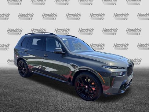 Used 2026 BMW X7 xDrive40i w/ M Sport Package AWD/4WD image 2