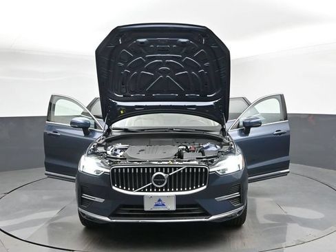 Used 2023 Volvo XC60 B5 Plus w/ Climate Package AWD/4WD image 48