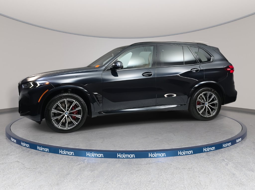 Used 2026 BMW X5 xDrive40i w/ M Sport Package AWD/4WD image 2