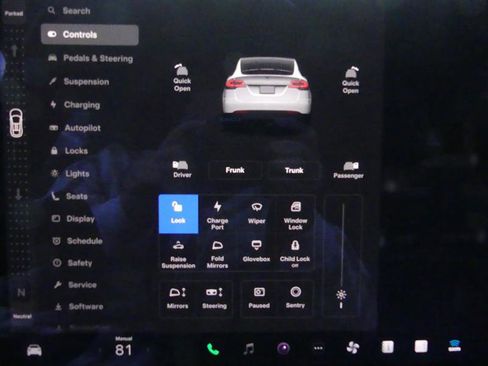 Used 2022 Tesla Model X Plaid image 15