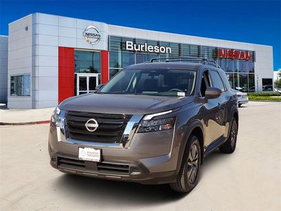 New 2025 Nissan Pathfinder SV