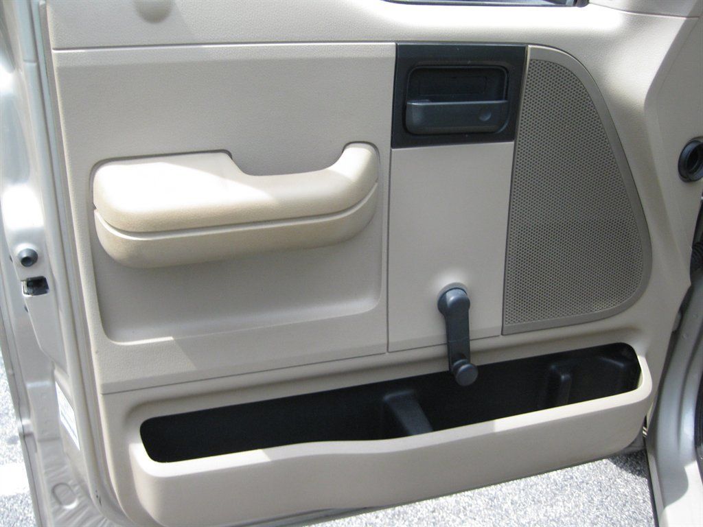 Used 2007 Ford F150 XL RWD image 12