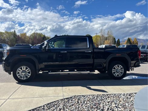 Used 2020 GMC Sierra 2500 Denali w/ Denali Ultimate Package image 3