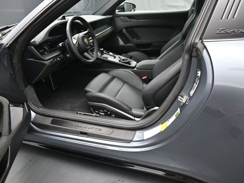 Certified 2026 Porsche 911 Targa 4 GTS w/ Premium Package AWD/4WD image 4