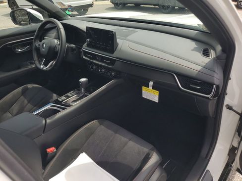 Certified 2025 Acura ADX A-Spec image 4