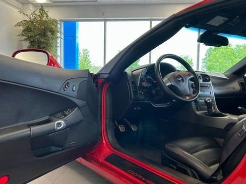 Used 2007 Chevrolet Corvette Z06 w/ Preferred Equipment Group image 12