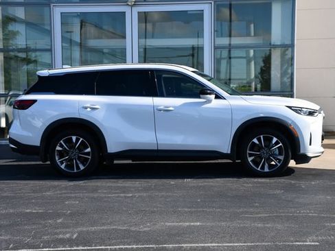 Used 2026 INFINITI QX60 Pure FWD image 7