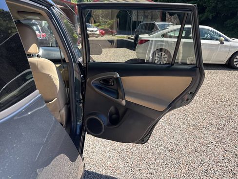 Used 2012 Toyota RAV4 4WD w/ Value Pkg image 18