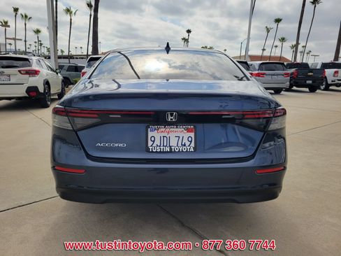 Used 2023 Honda Accord EX image 5
